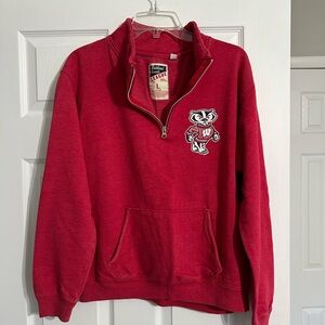 University of Wisconsin Badgers Quarter Zip Sweatshirt